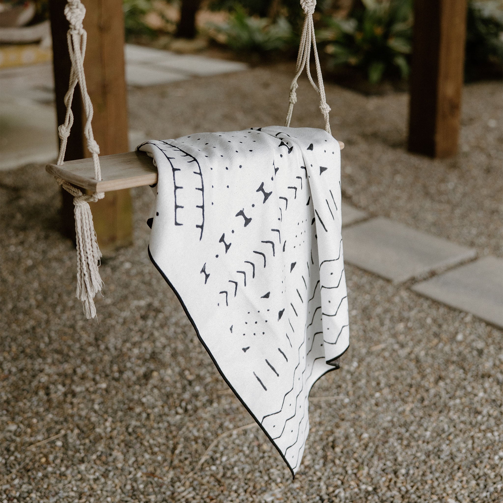 4 - Pack Mud Cloth Black & White Original Towel Bundle - Nomadix