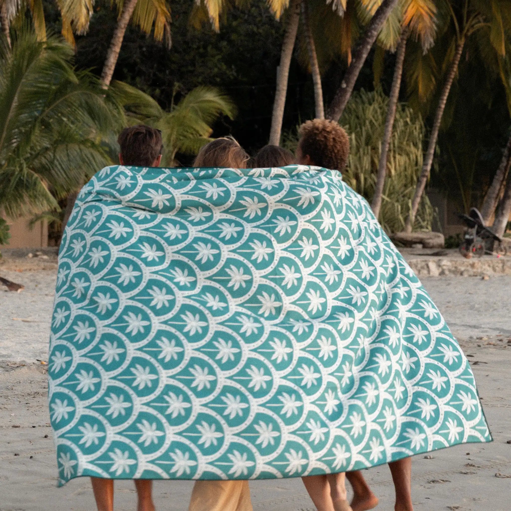 The Blanket Towel – Nomadix