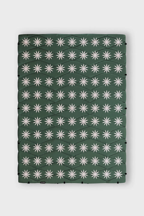 Puffer Blanket: Spark Green