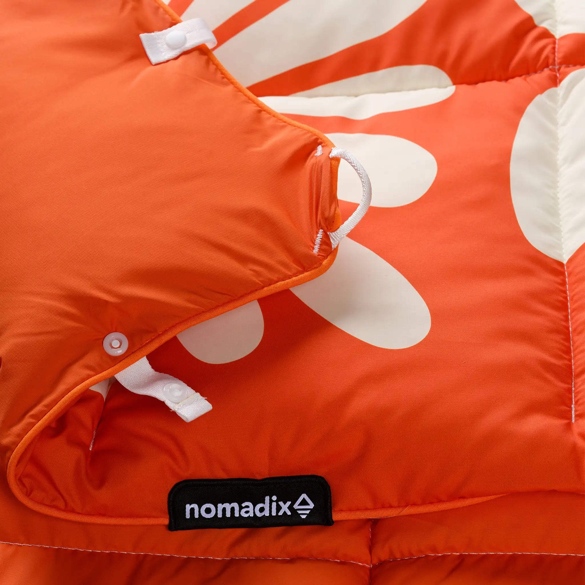 Graphene Puffer Blanket: Big Flowers Expedition Orange – Nomadix