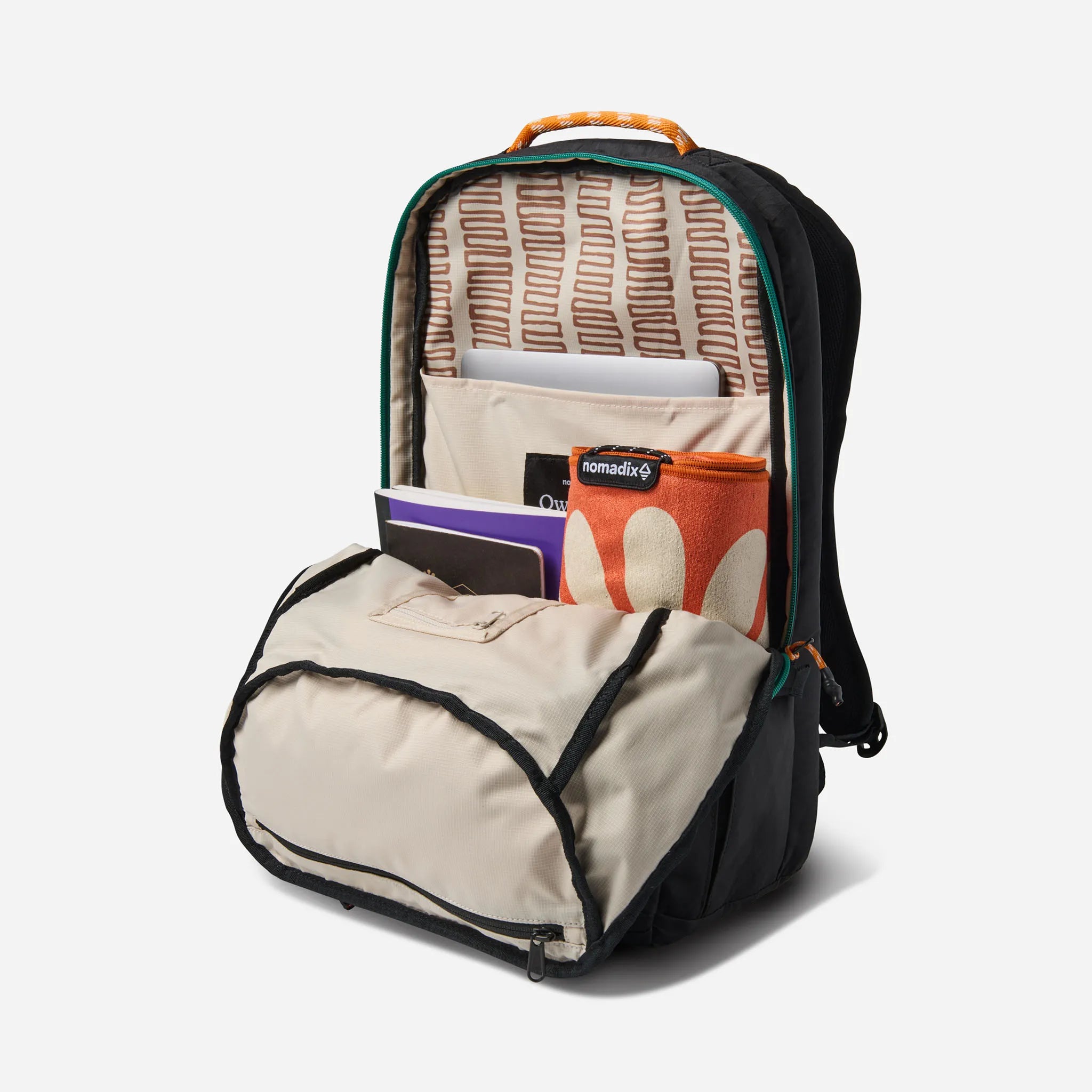 DayTripper Backpack: Raven Black