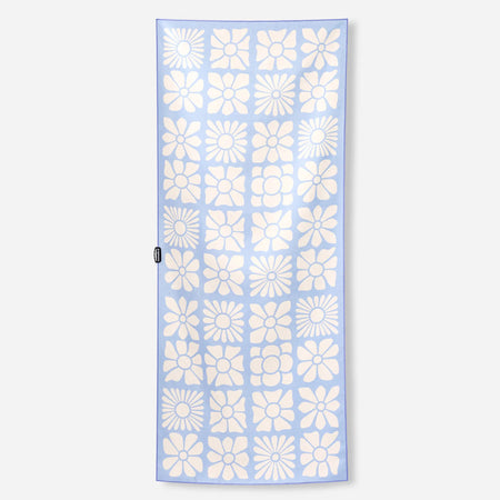 Original Towel: Flowerbed Coastal Blue – Nomadix