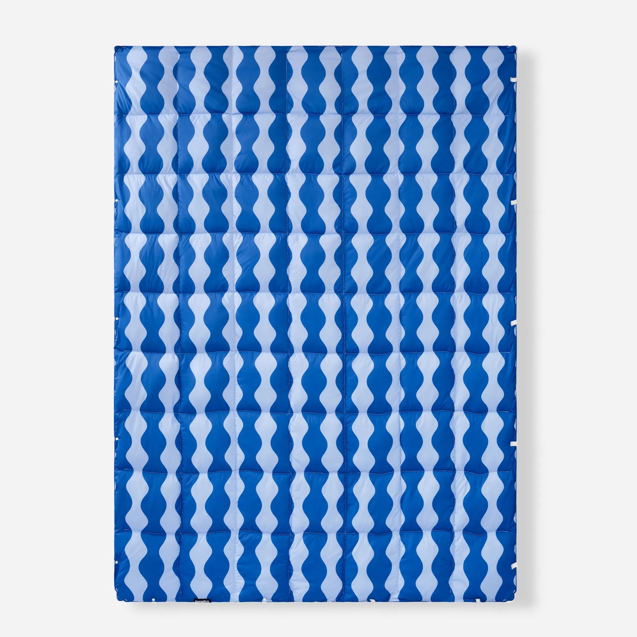 Graphene Puffer Blanket: Slack Tide Coastal Blue – Nomadix