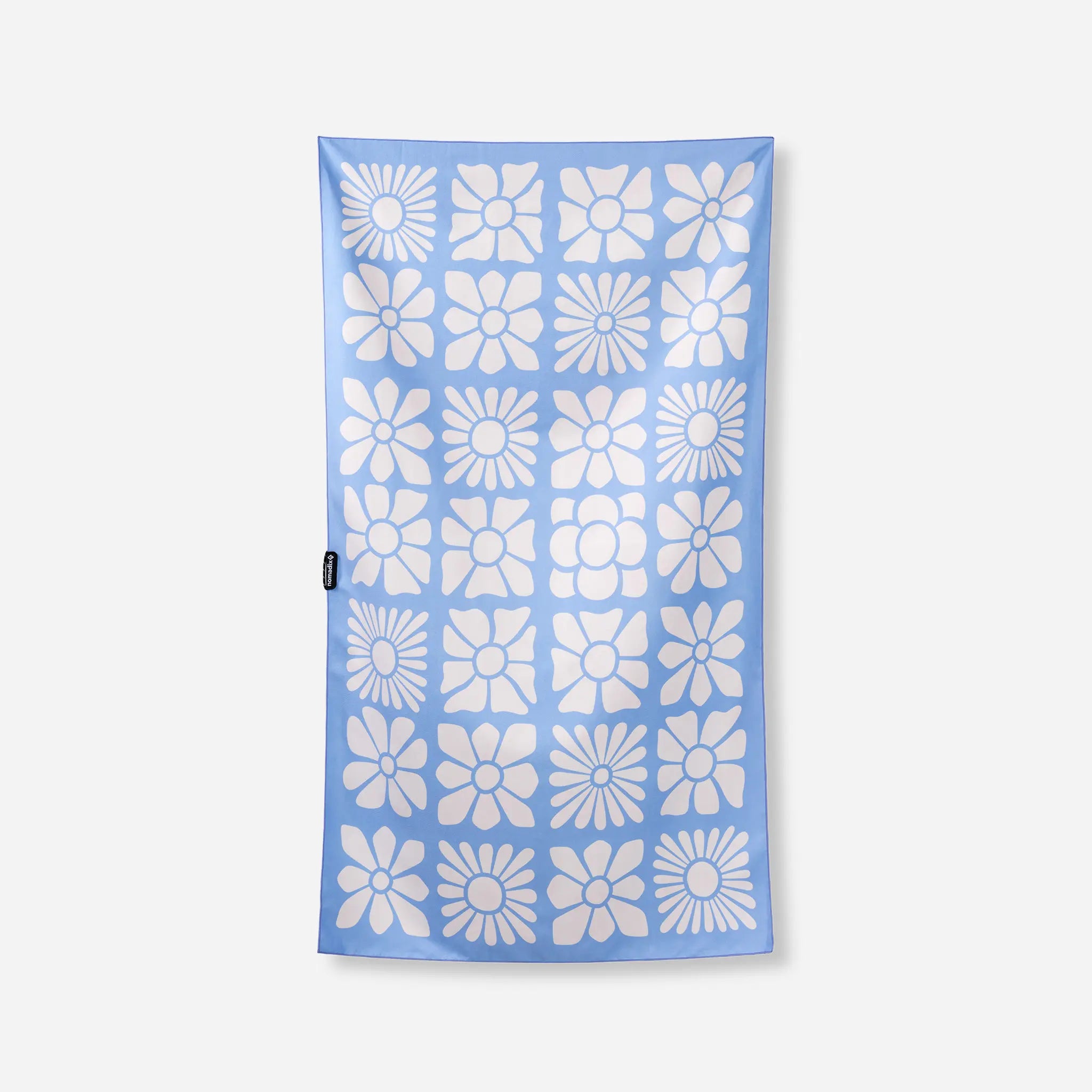 [新品・未使用]村上隆xCOMPLEXCON Blue Flower Towel Ultralight Towel: Flowerbed Coastal Blue – Nomadix