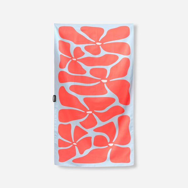 Ultralight Towel: Happy Flowers Warm Blue Red – Nomadix