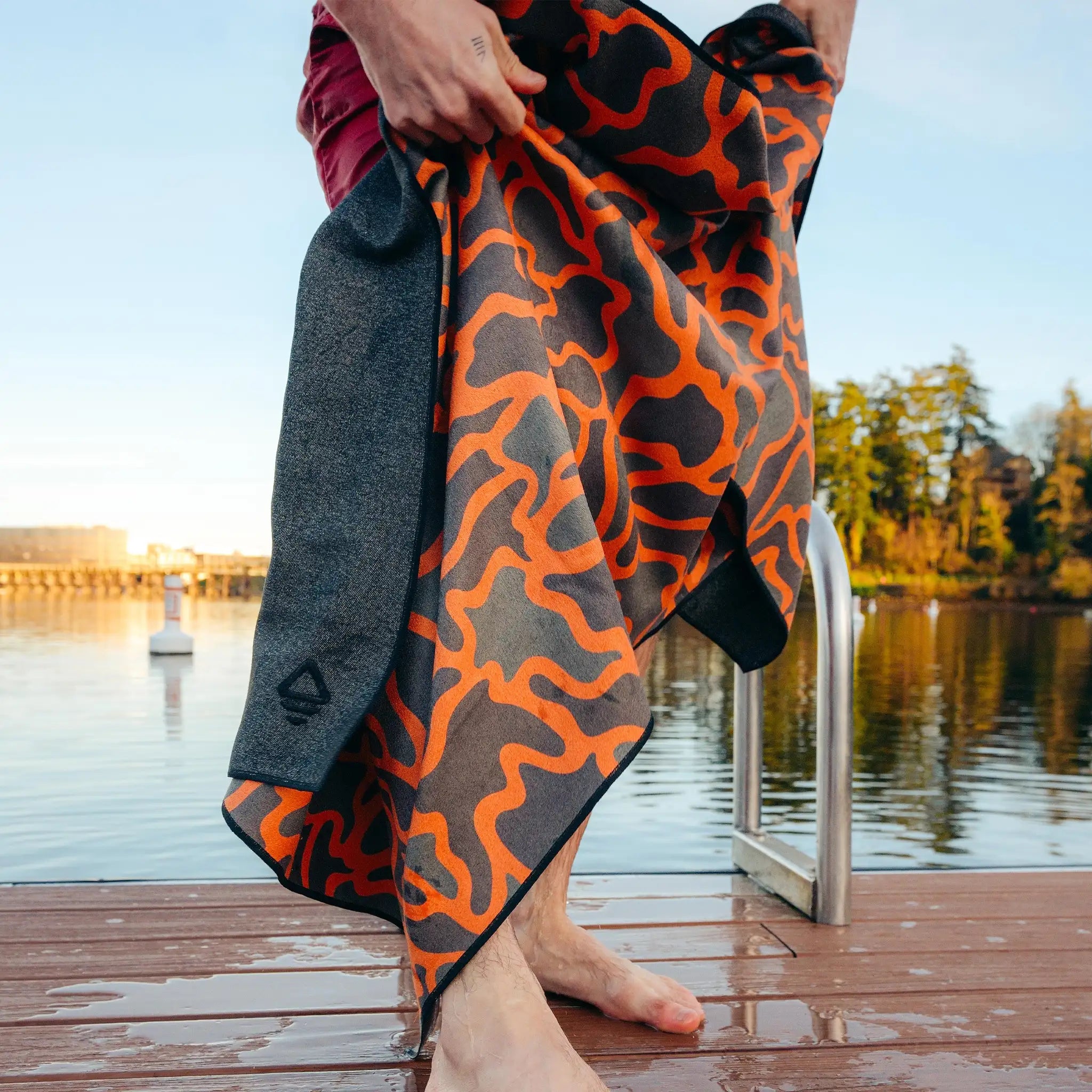 Original Towel: Duck Camo Orange – Nomadix