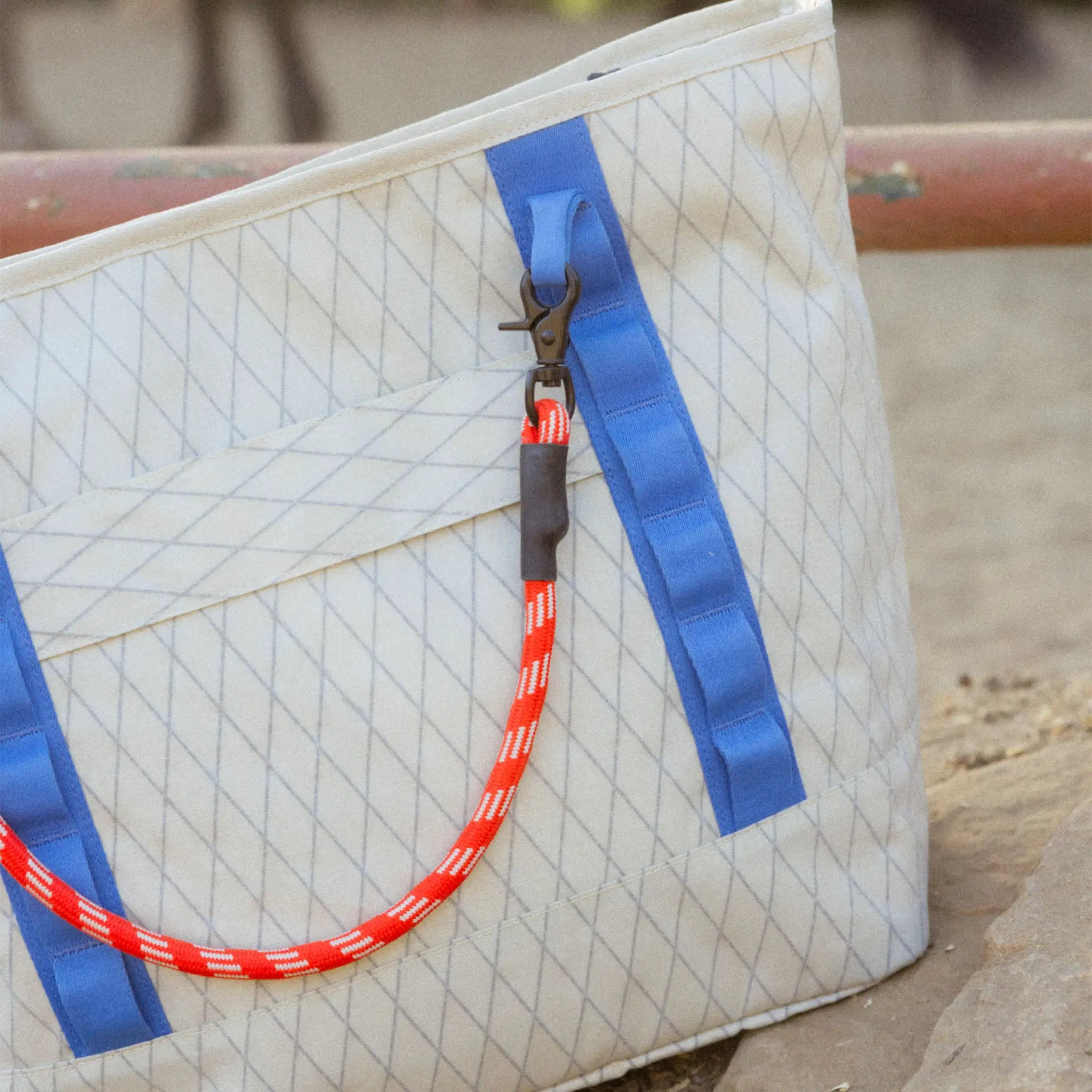 DayTripper Tote: Driftwood Off-White