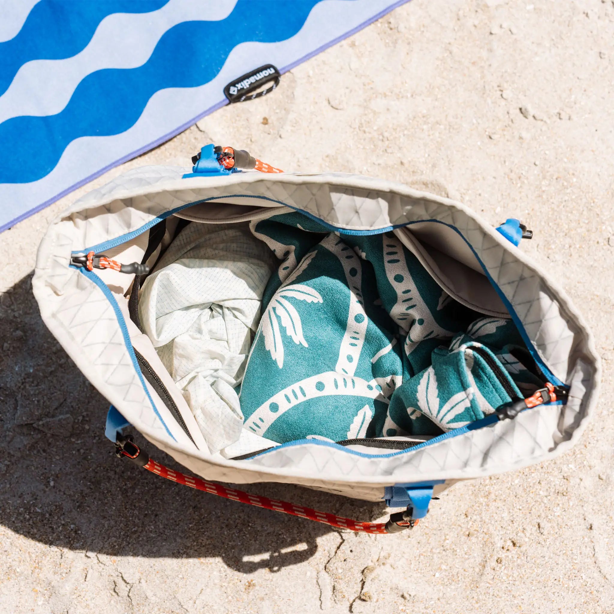 DayTripper Tote: Driftwood Off-White