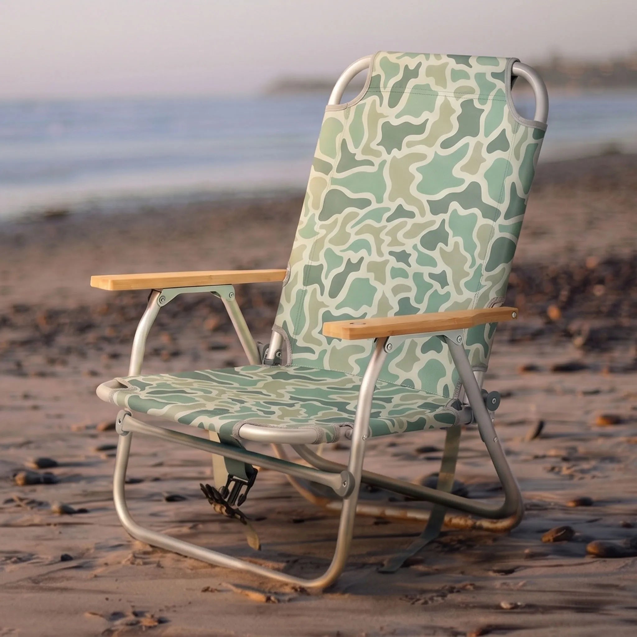 Easy Chair: Duck Camo Agua