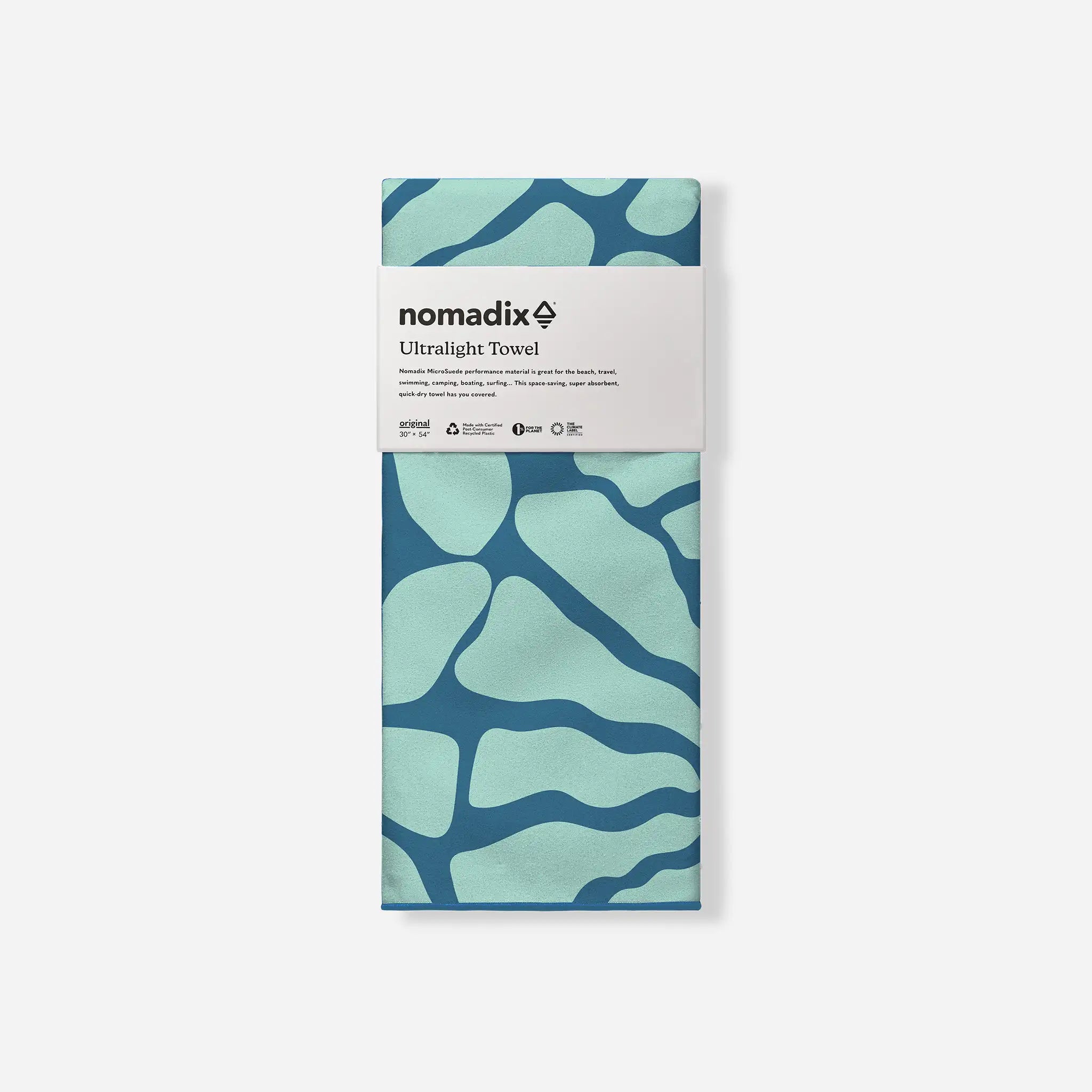 Ultralight Towel: Lazy Daisy Seafoam Green