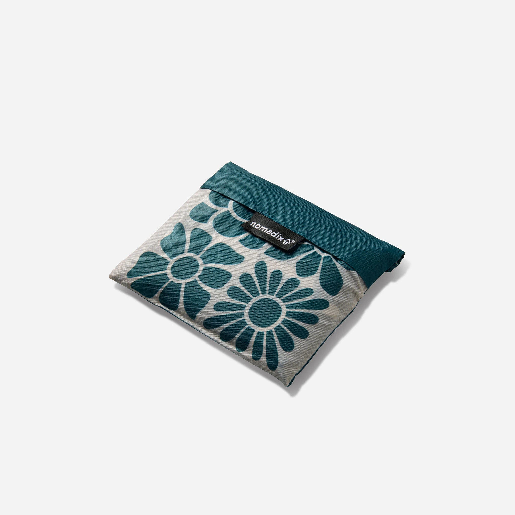 Pocket Tote: Big Flowers Teal Ocean