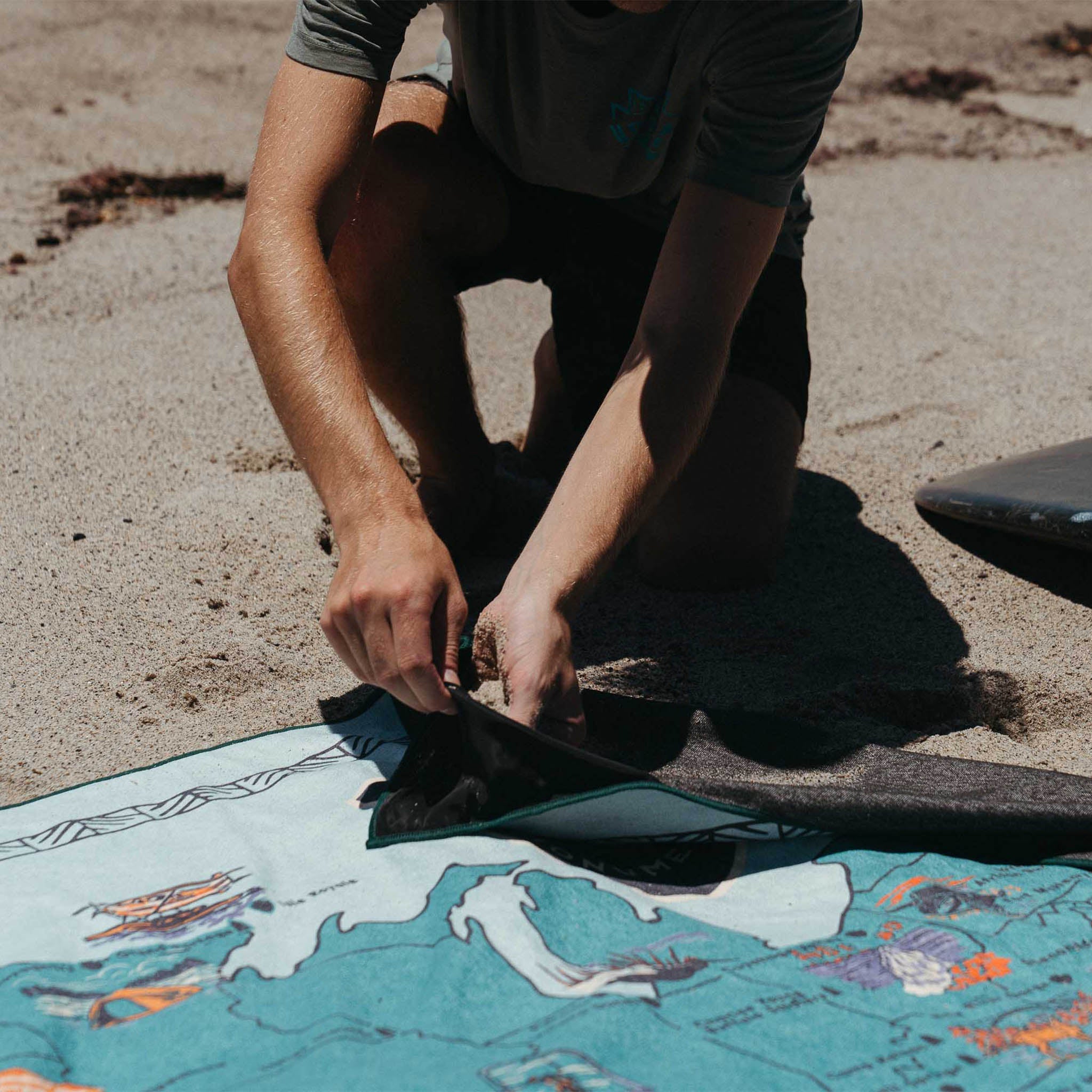 Blanket Towel: National Parks and Monuments Map - Nomadix