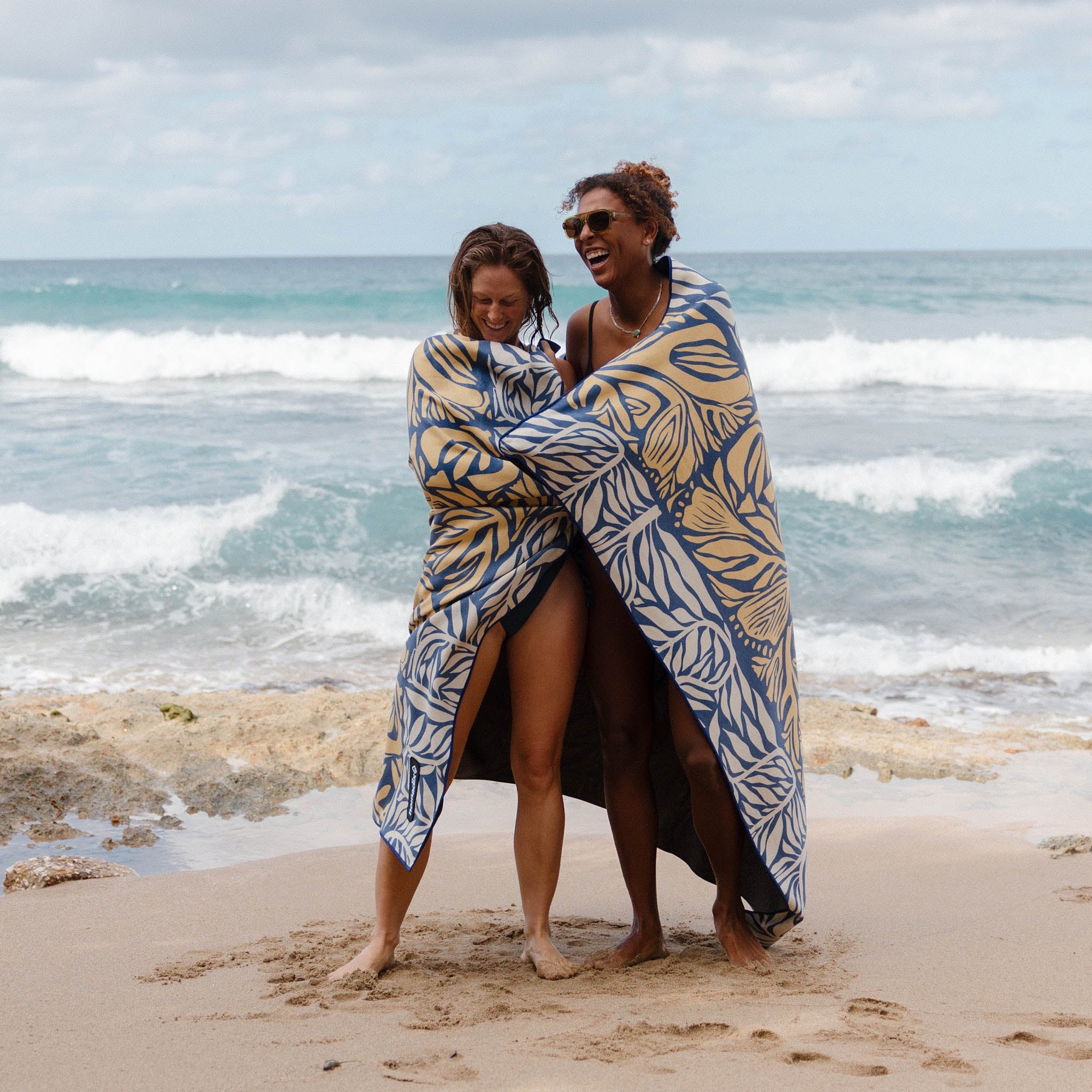 Blanket Towel: Paradise Golden Dusk - Nomadix