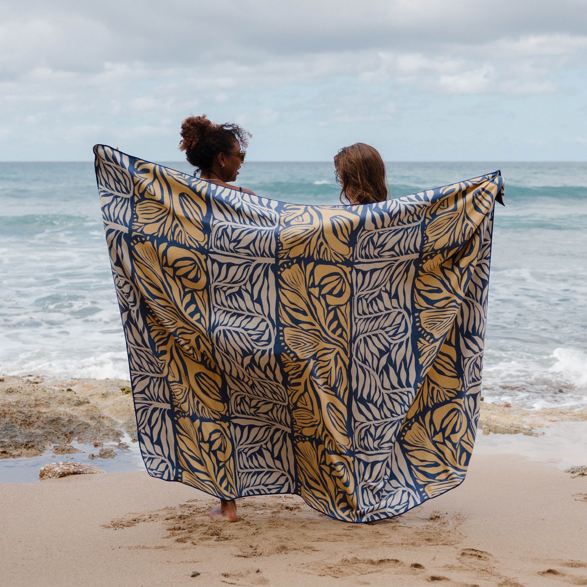 Blanket Towel: Paradise Golden Dusk - Nomadix