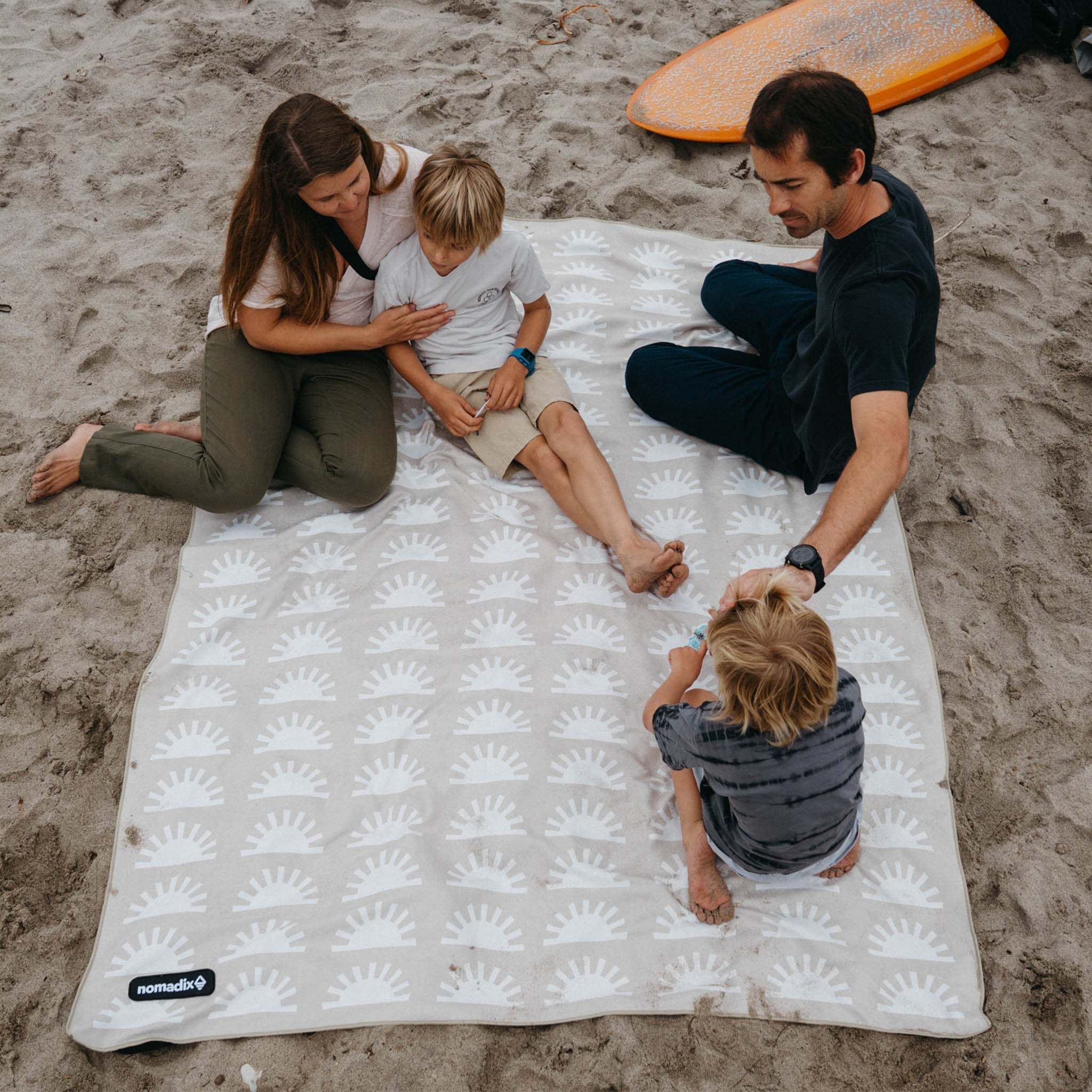 Blanket Towel: Sunshine Sandy Beige - Nomadix