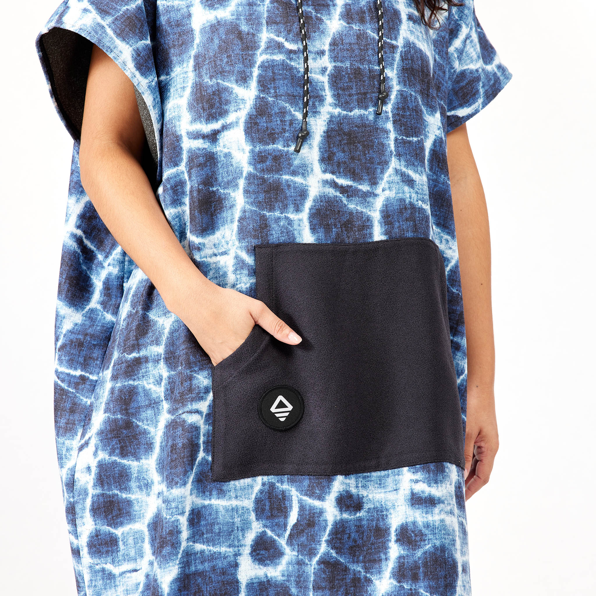 Changing Poncho: Agua Blue - Nomadix