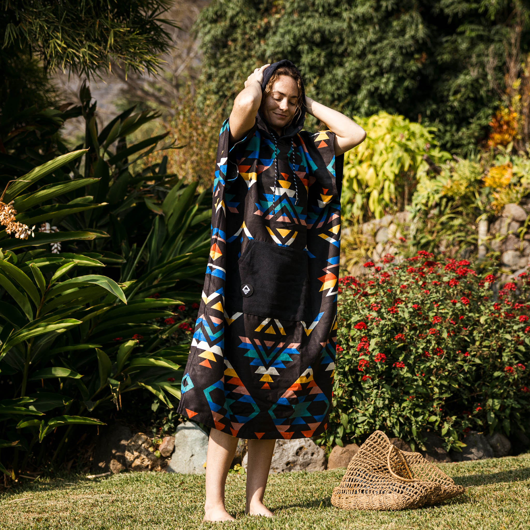 Changing Poncho: Cascades Multi - Nomadix