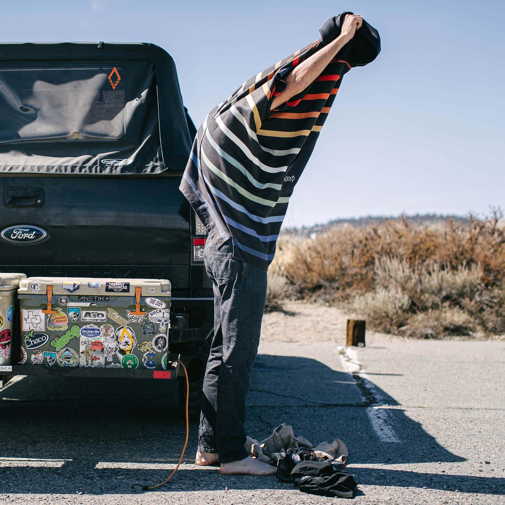 Changing Poncho: Pinstripes Multi - Nomadix