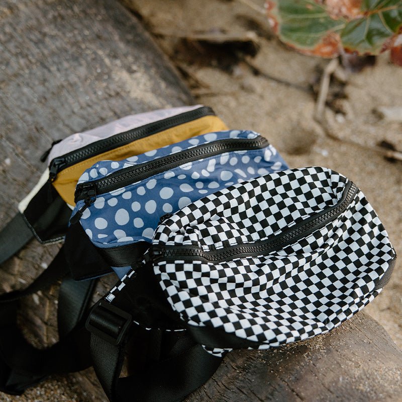 Fanny Pack: Check Black - Nomadix