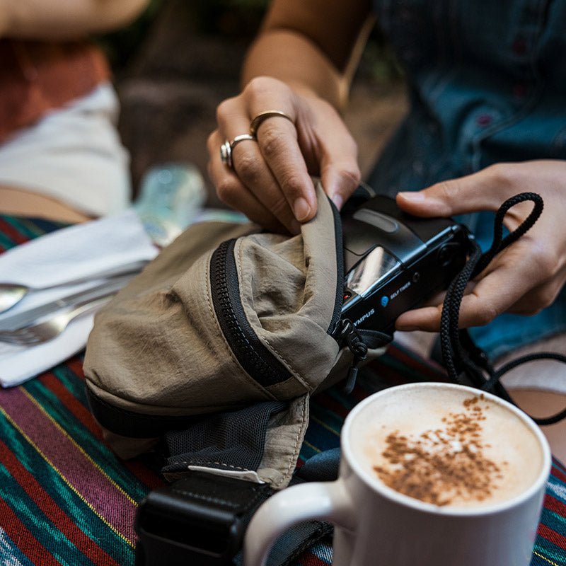 Fanny Pack: Granite Grey - Nomadix