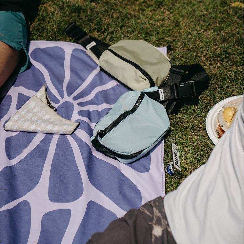 Fanny Pack: Pale Blue Sky - Nomadix