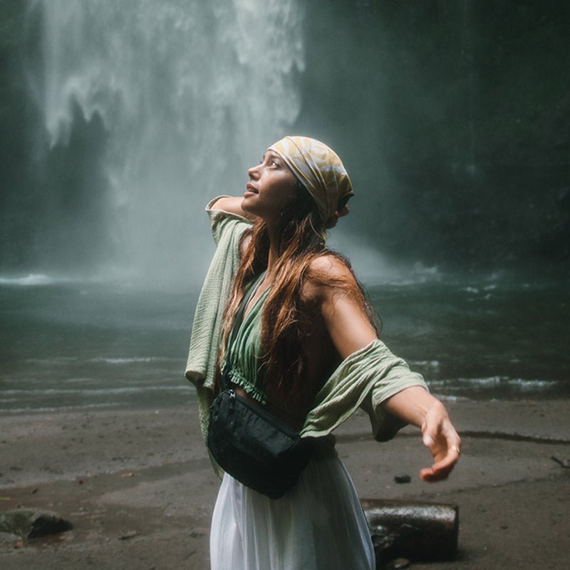 Fanny Pack: Raven Black - Nomadix