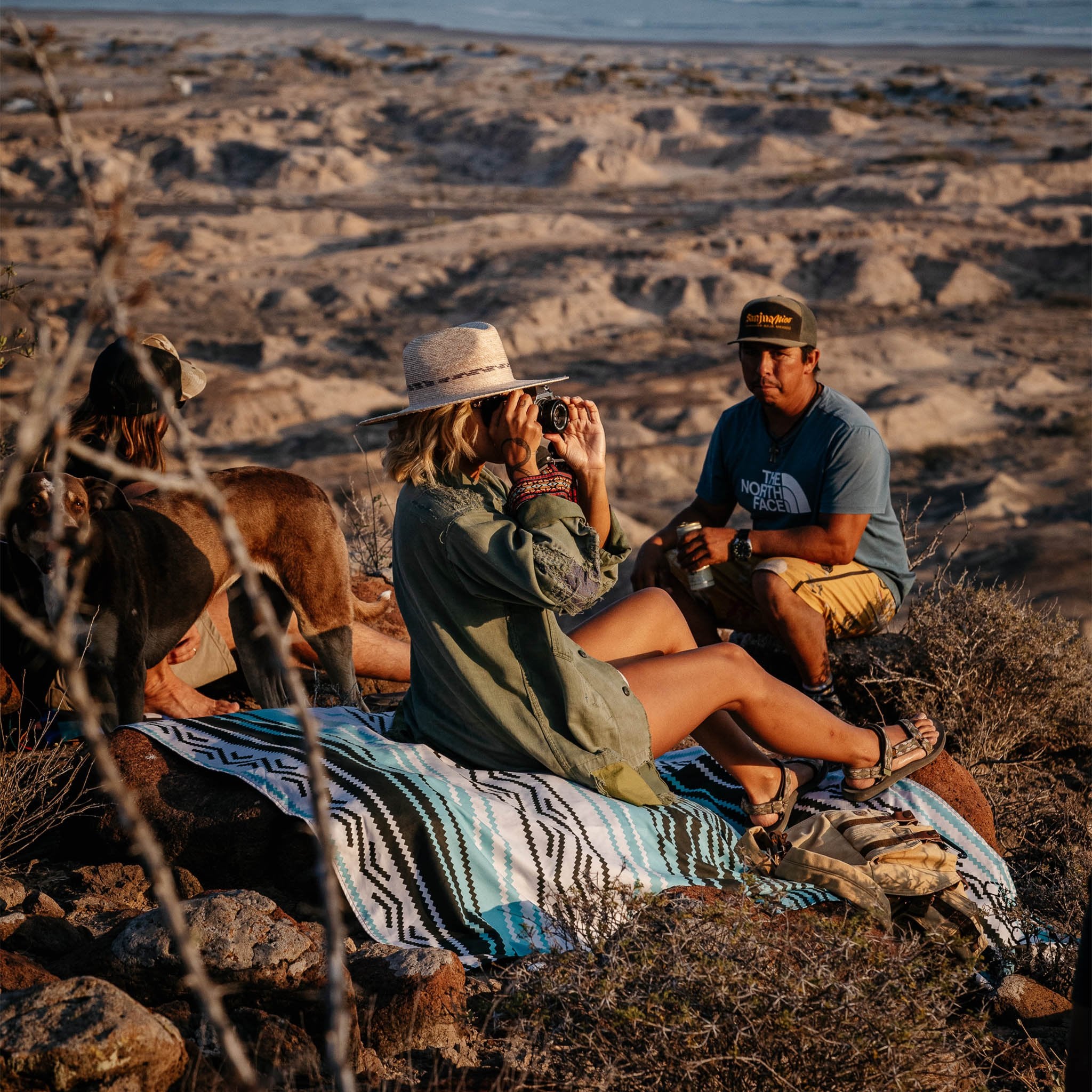 Baja Aqua Festival Blanket | Aqua Blue Outdoor Blanket – Nomadix