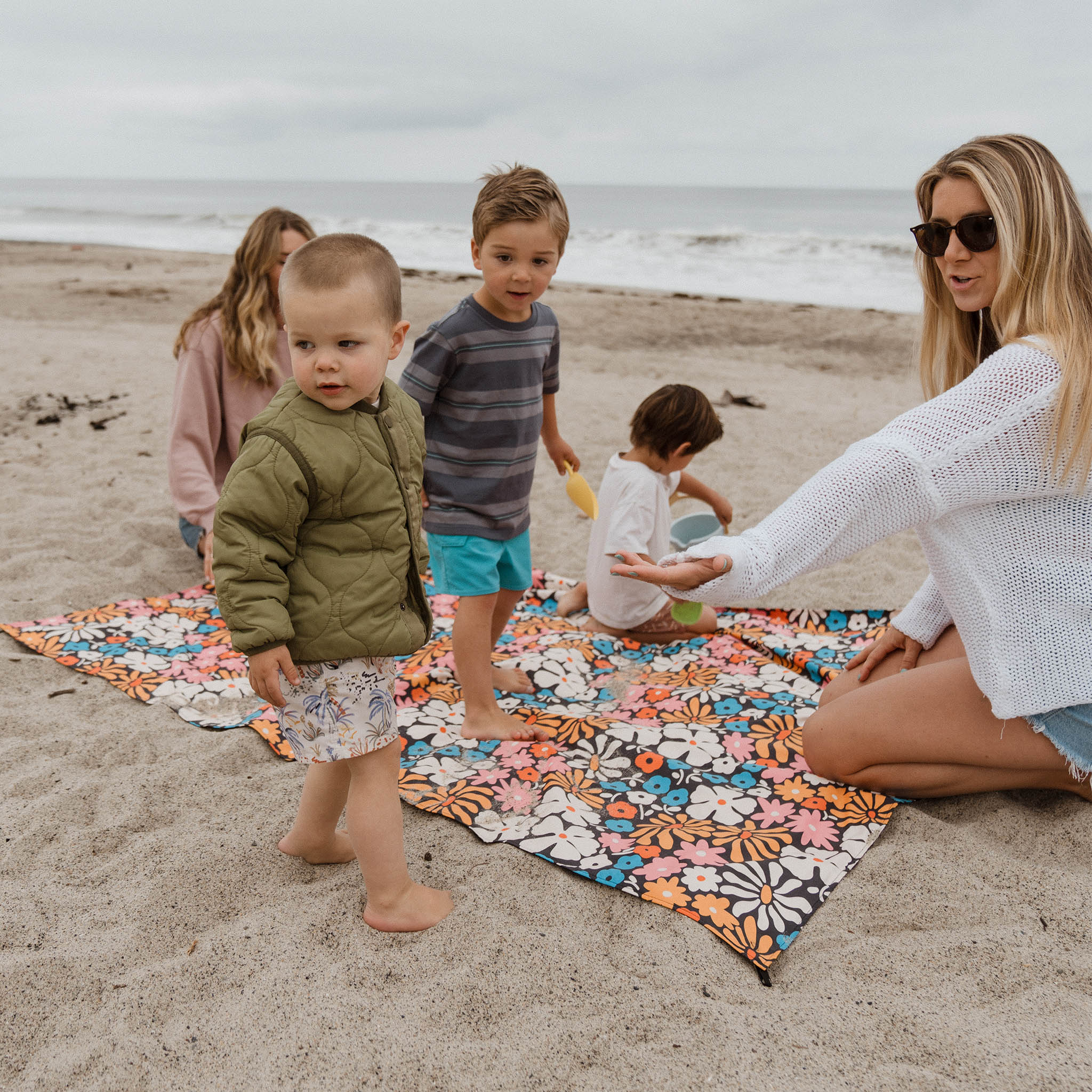 Festival Blanket: Hula Multi - Nomadix