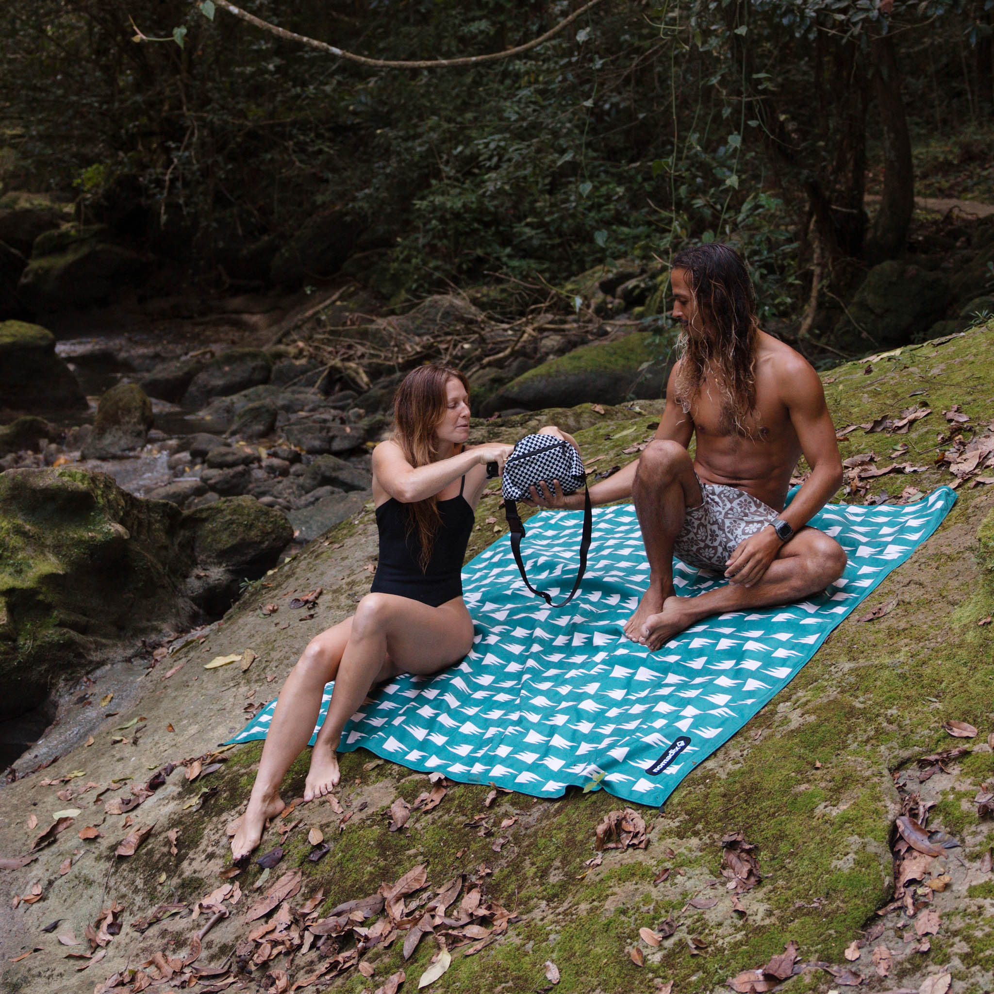 Festival Blanket: Summit Green - Nomadix