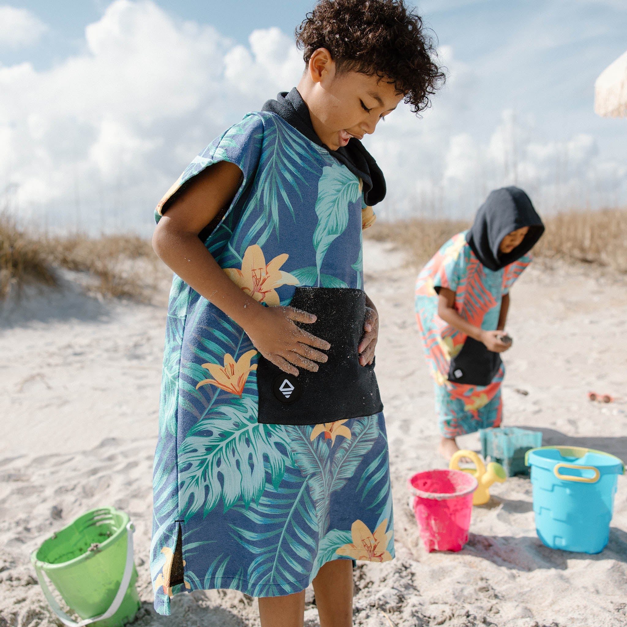 Kids Changing Poncho: Palms Dusk - Nomadix
