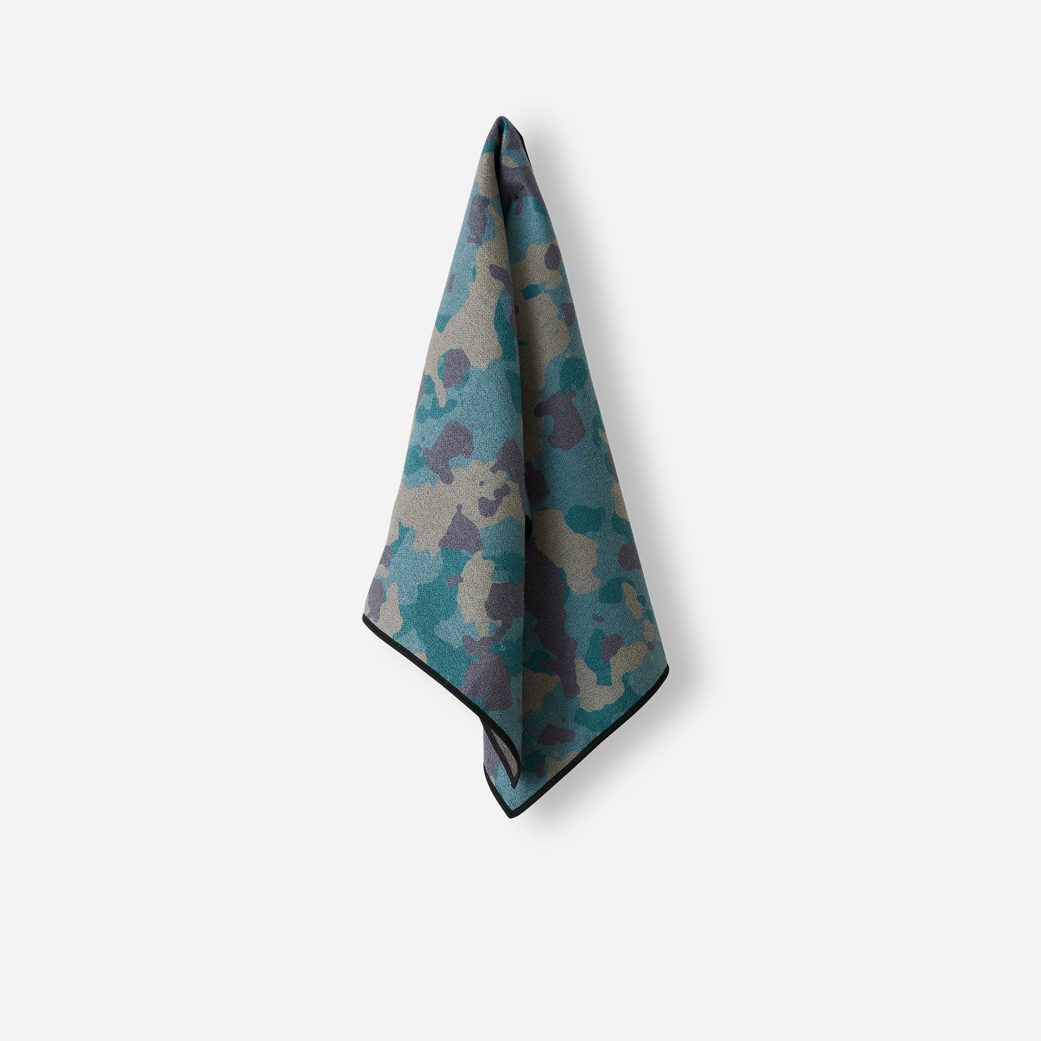 Mini Towel: Camo Green - Nomadix