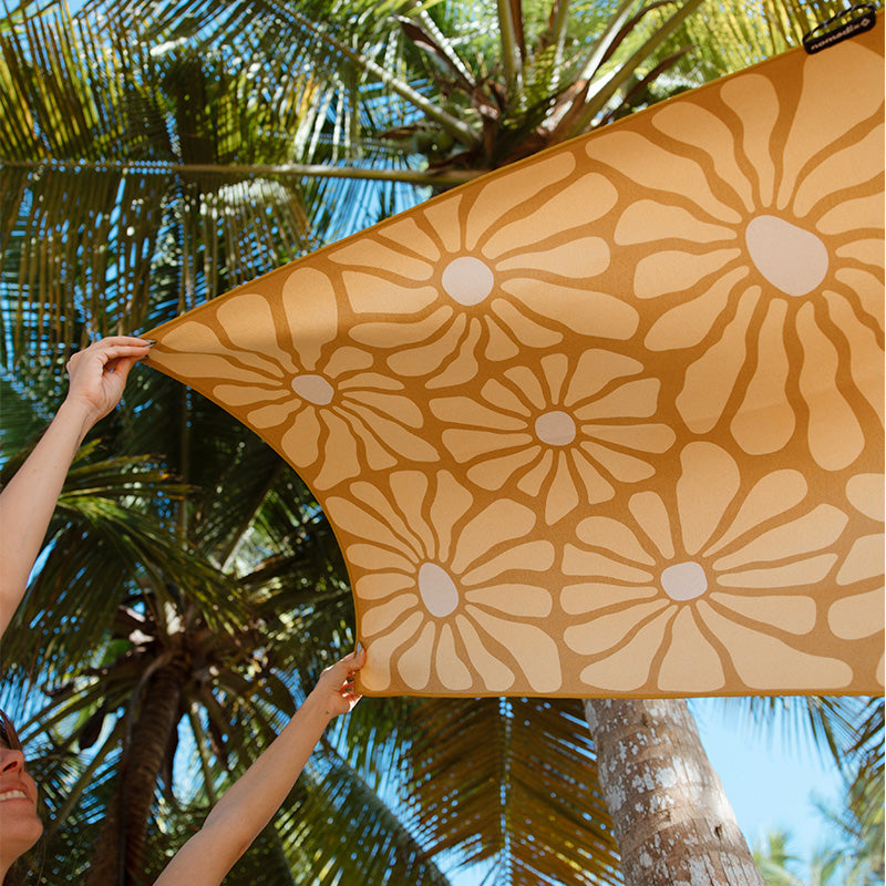 Original Towel: Lazy Daisy Gold