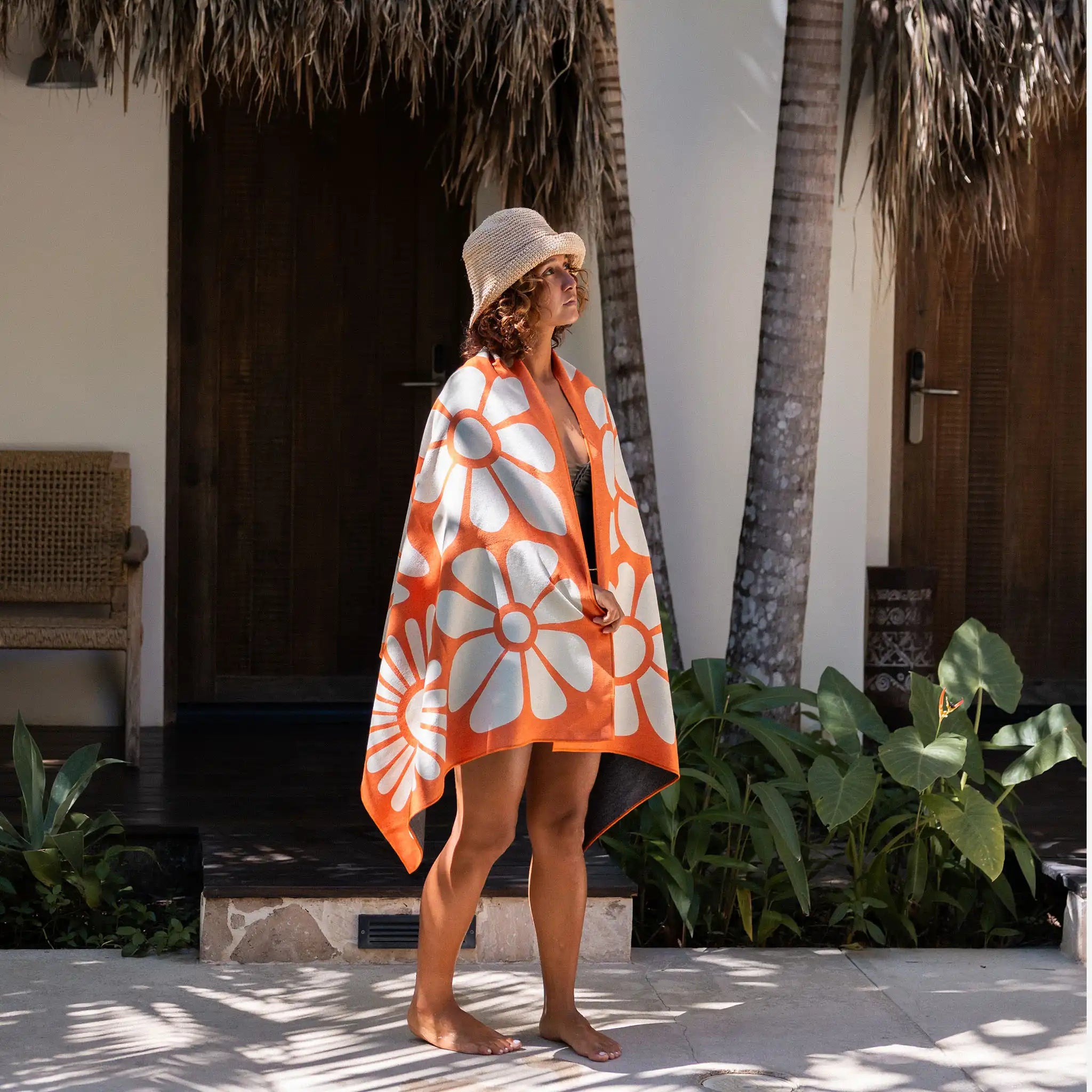 Original Towel: Big Flowers Expedition Orange – Nomadix