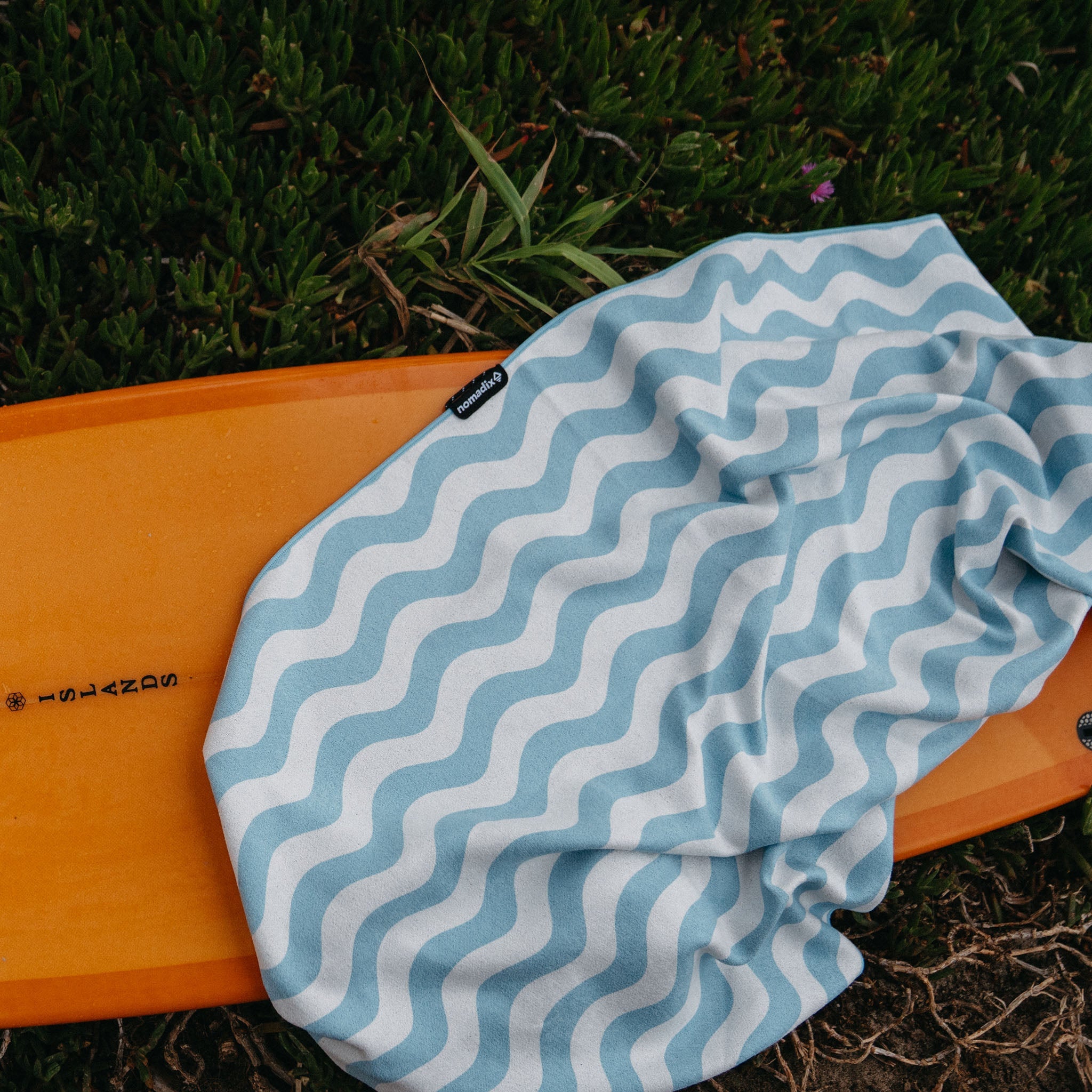 Original Towel: Calm Seas Pale Blue Sky - Nomadix