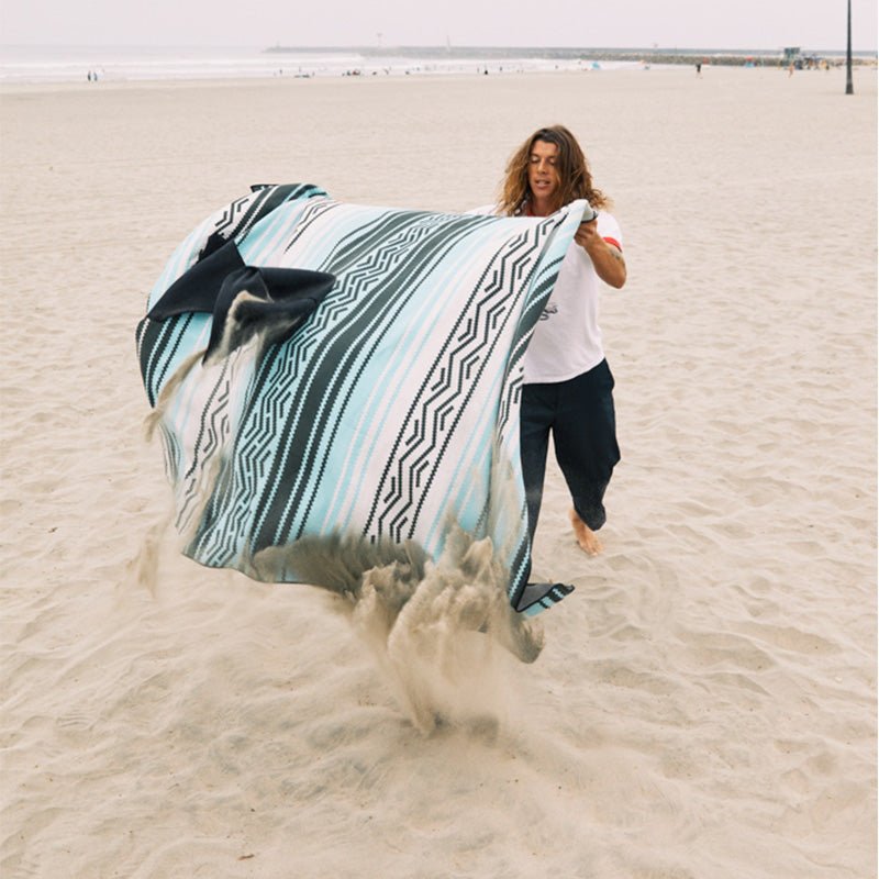 Poncho Towel: Baja Aqua - Nomadix