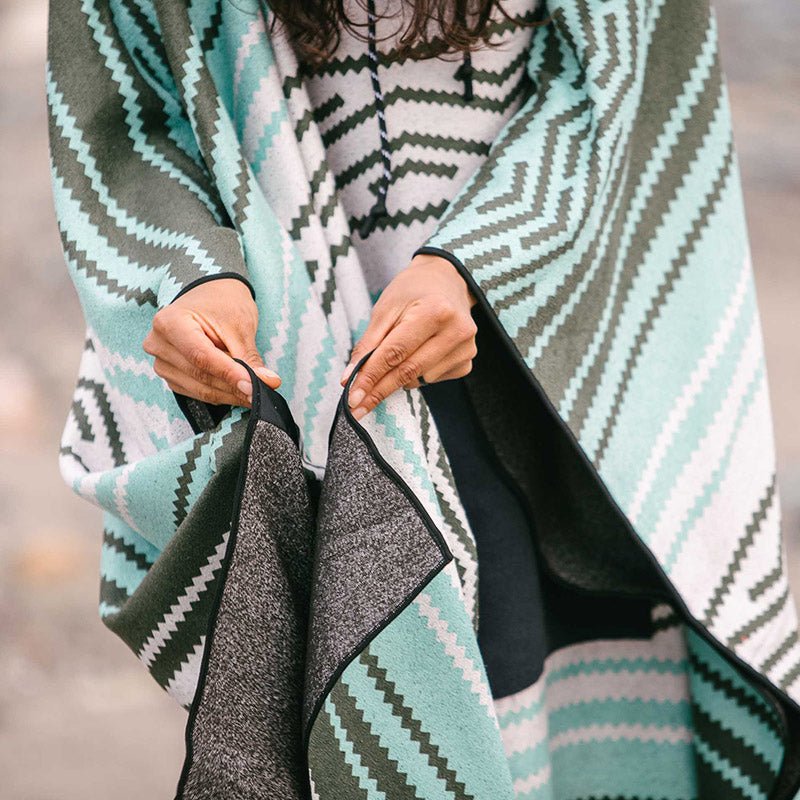 Poncho Towel: Baja Aqua - Nomadix