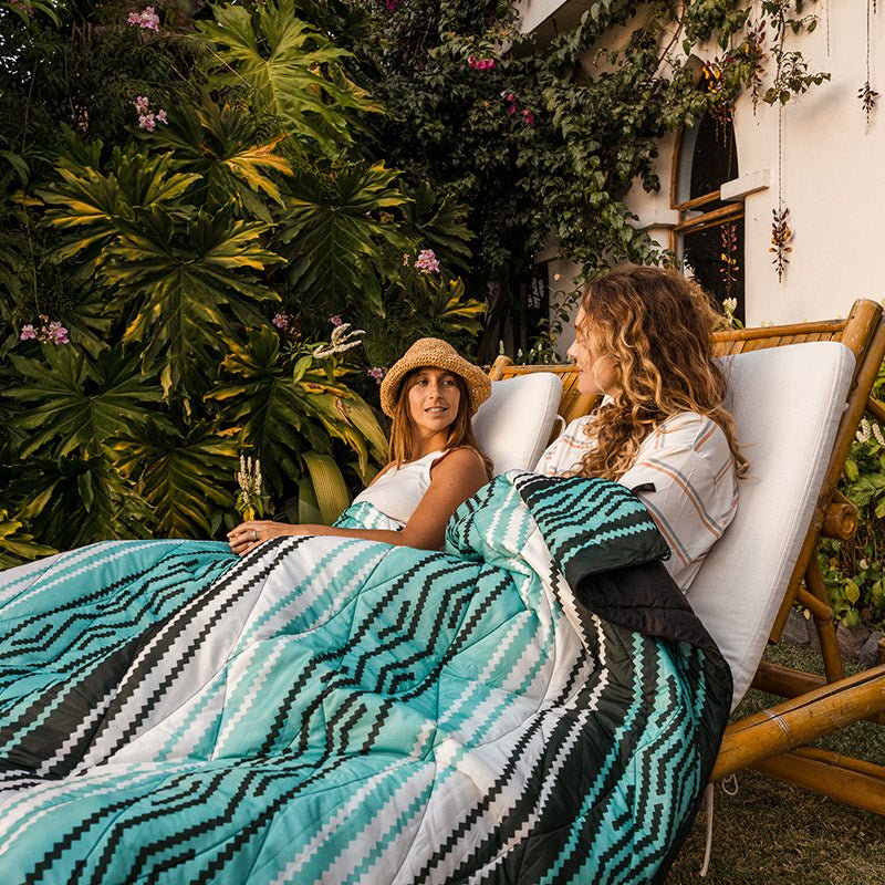 Puffer Blanket: Baja Aqua - Nomadix