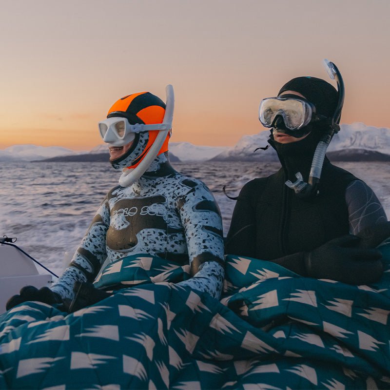 Puffer Blanket: Summit Green - Nomadix