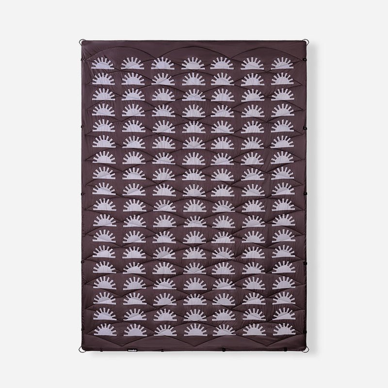 Puffer Blanket: Sunshine Burgundy - Nomadix