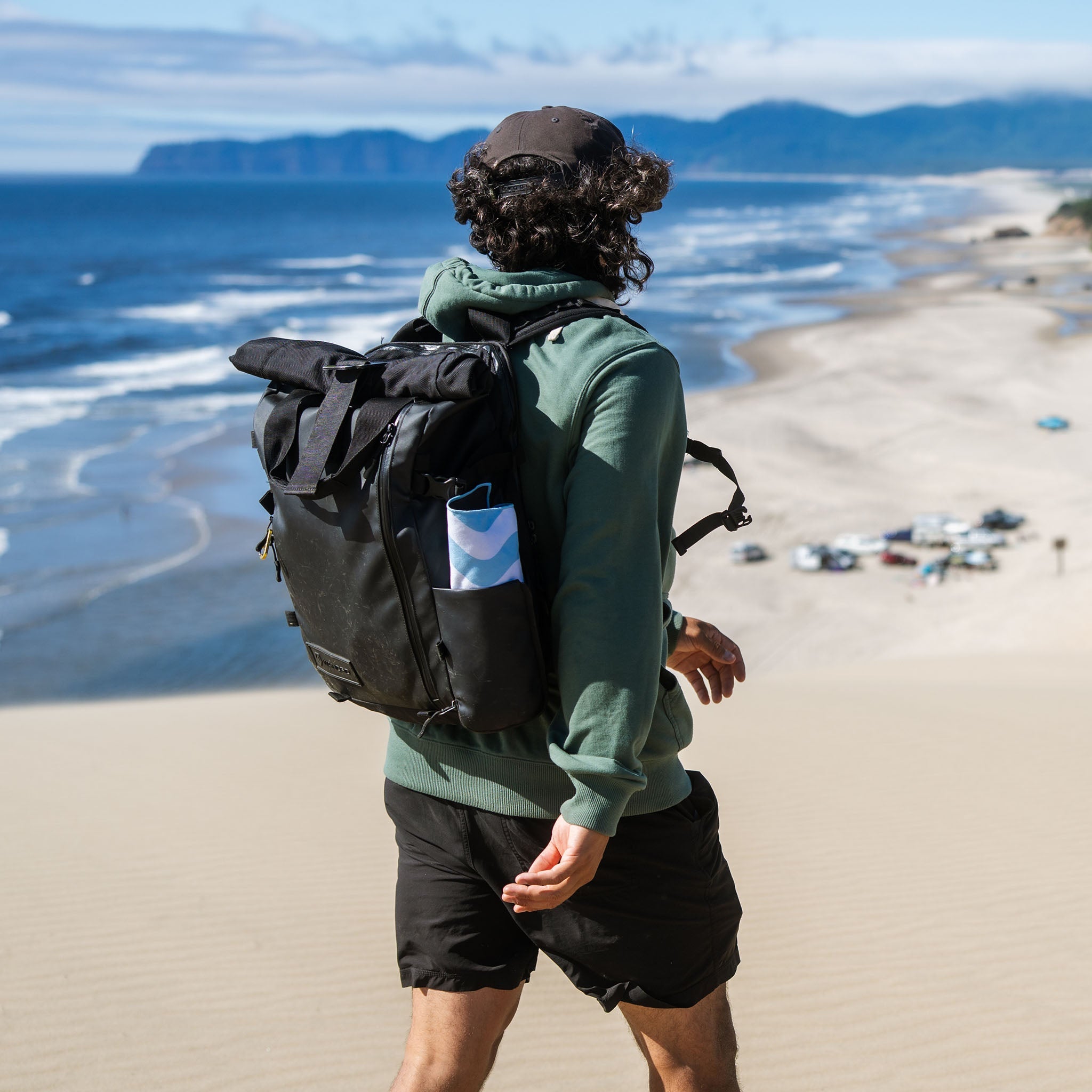 Ultralight Towel: Calm Seas Pale Blue Sky - Nomadix