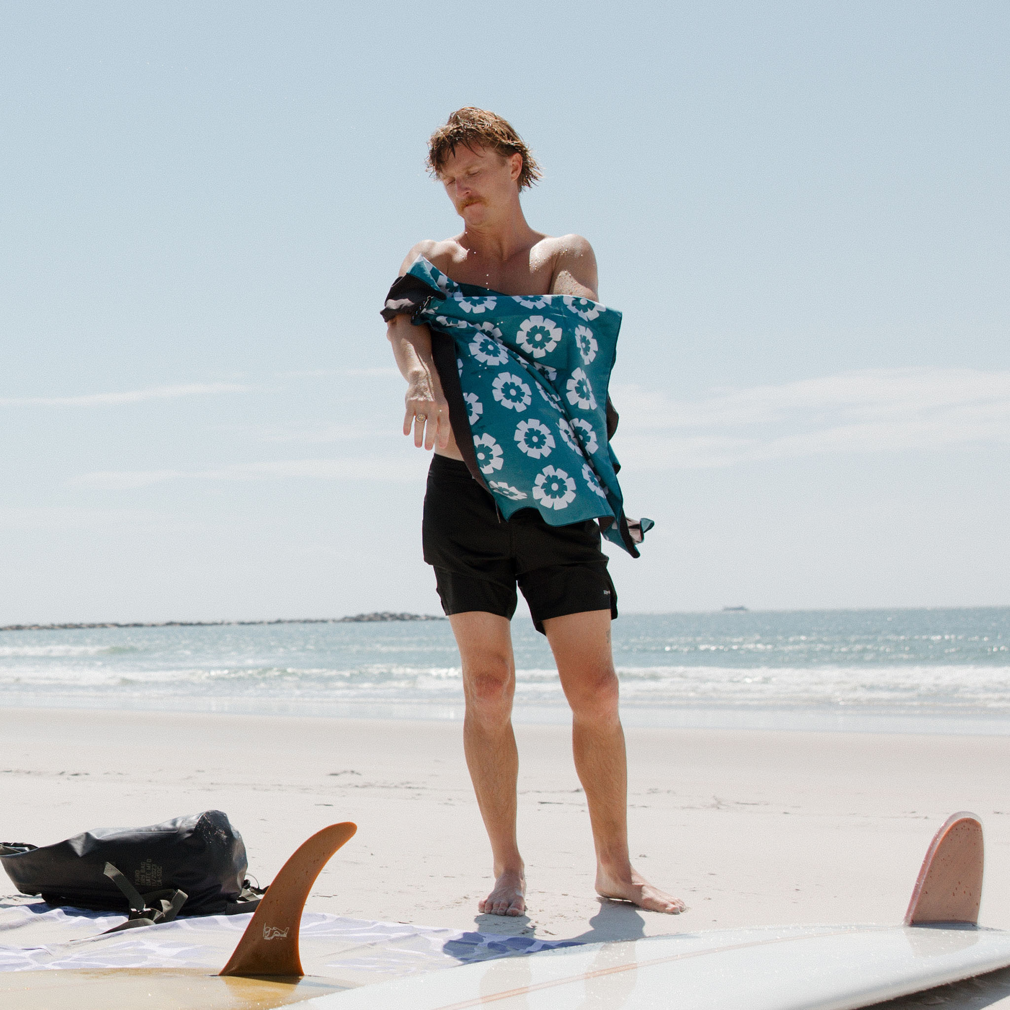 Ultralight Towel: Fresh Flowers Teal Ocean - Nomadix