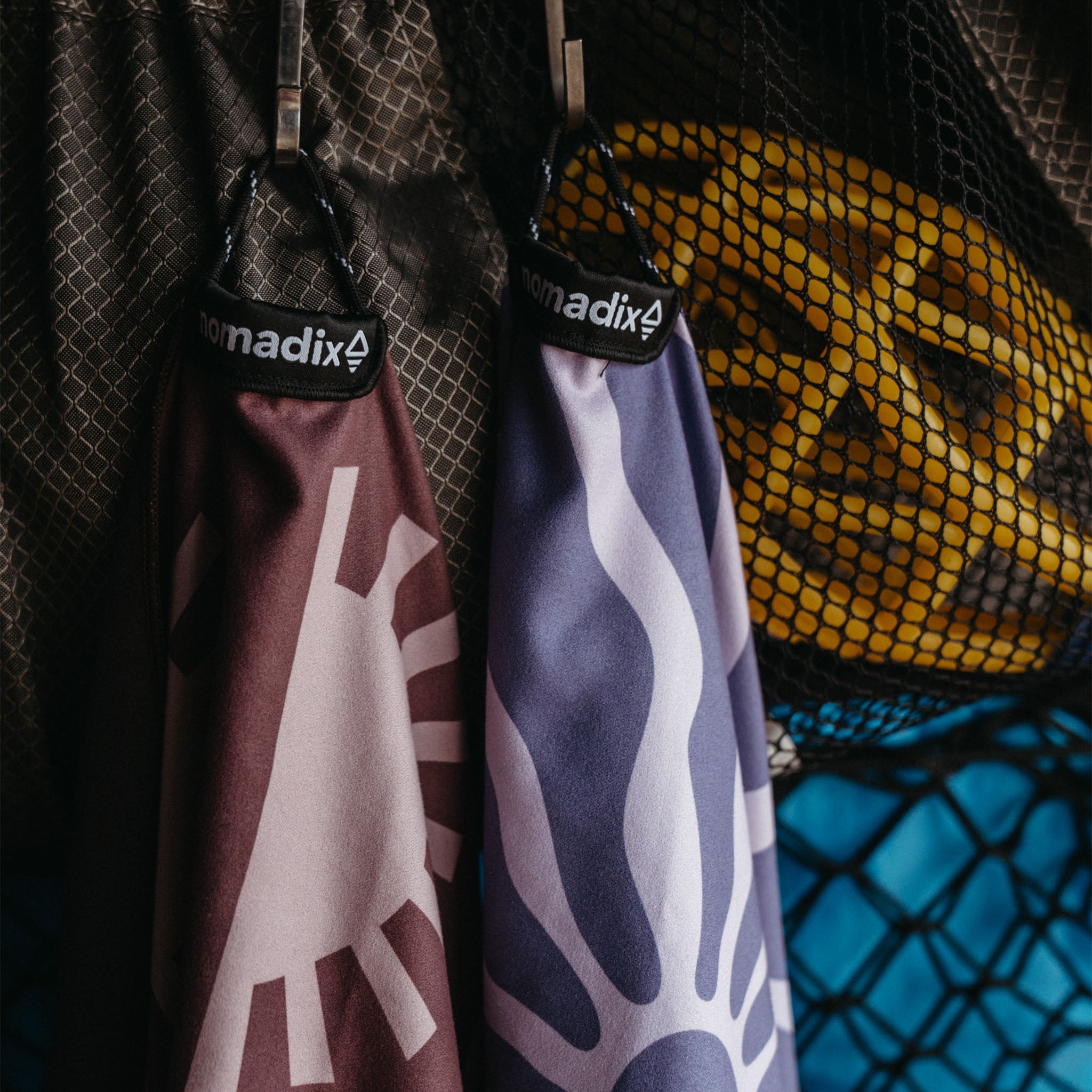 Ultralight Towel: Lazy Daisy Dusk - Nomadix