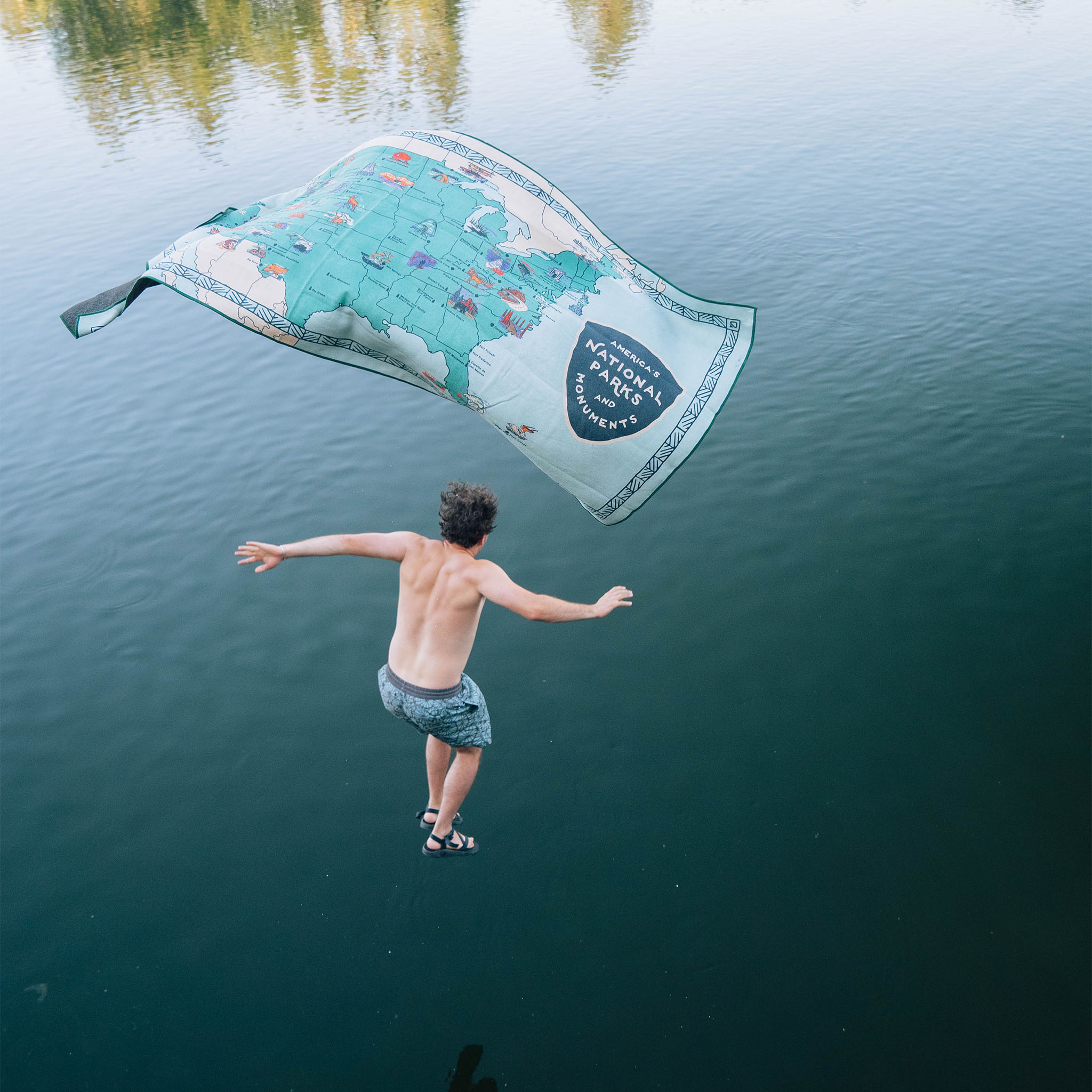 Ultralight Towel: National Parks and Monuments Map - Nomadix