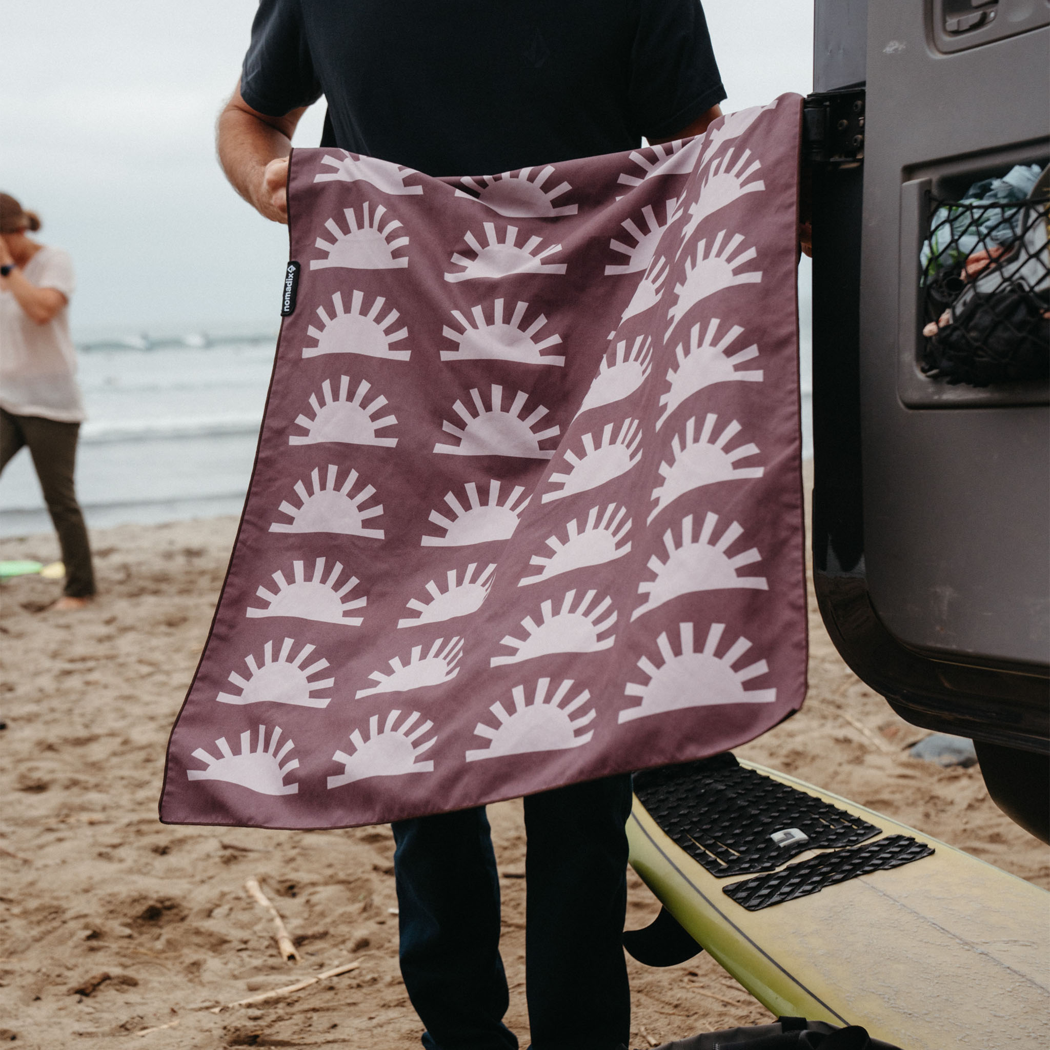 Ultralight Towel: Sunshine Burgundy - Nomadix